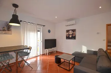 1-Bedroom Apartment for Up to 4 Guests in Rovinj