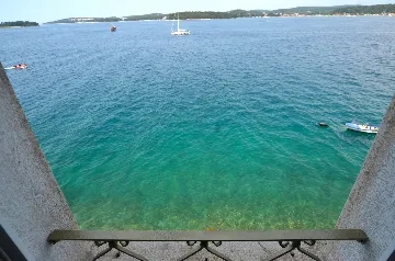 Sea-Facing Rovinj Apartment for 4 Guests