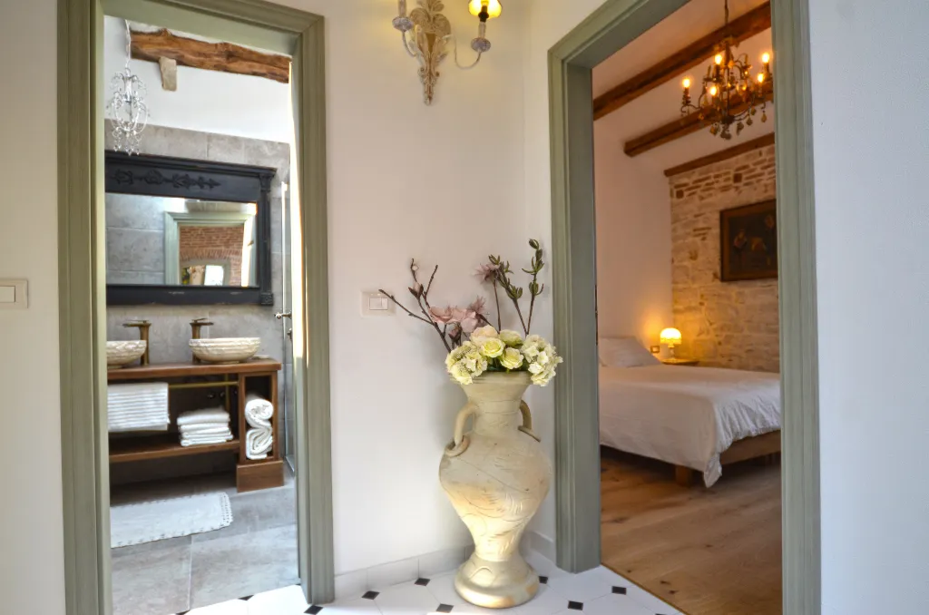 Sea-Facing Rovinj Apartment for 4 Guests
