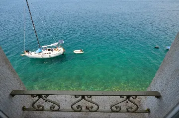 Sea-Facing Rovinj Apartment for 4 Guests
