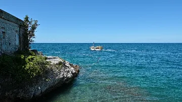 Rovinj Sea-View Apartment with 3 Bedrooms