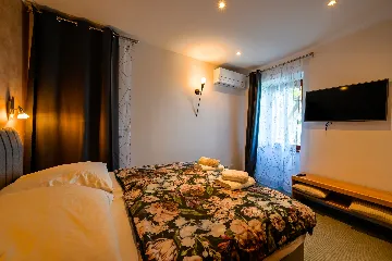 Rovinj Sea-View Apartment with 3 Bedrooms