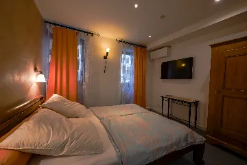 Rovinj Sea-View Apartment with 3 Bedrooms