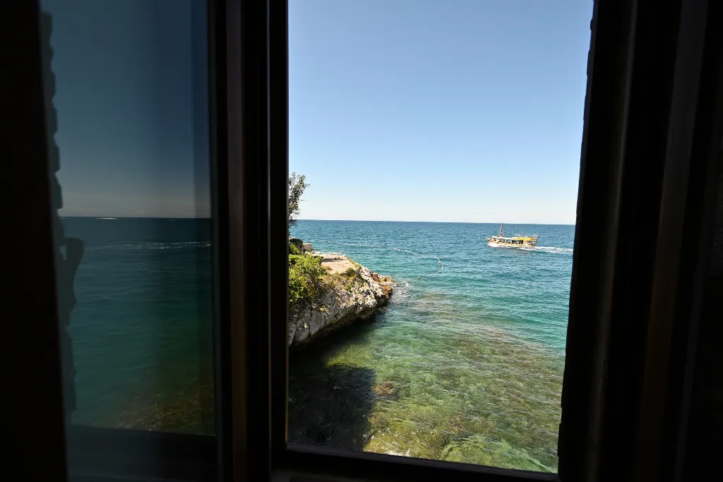 Rovinj Sea-View Apartment with 3 Bedrooms