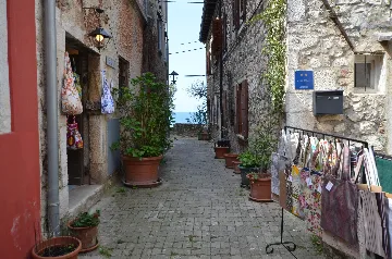 Rovinj Old Town One-Bedroom Apartment for 4