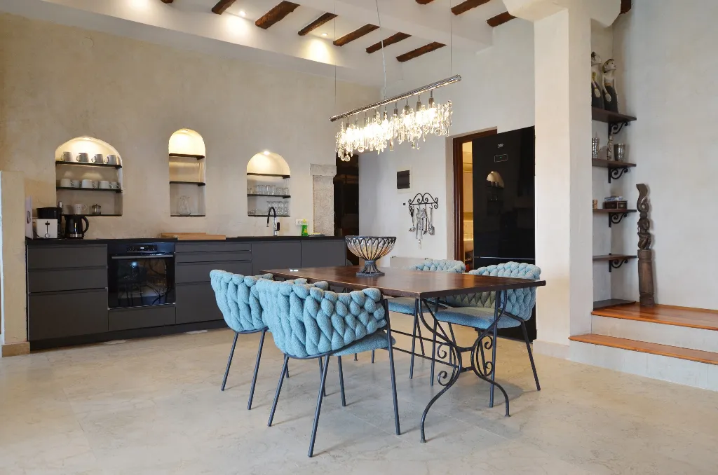Rovinj Old Town One-Bedroom Apartment for 4