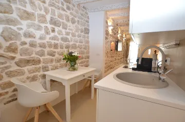Renovated Old Town Studio Apartment in Rovinj