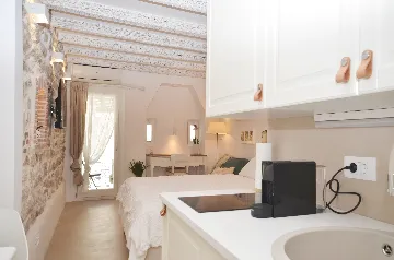 Renovated Old Town Studio Apartment in Rovinj