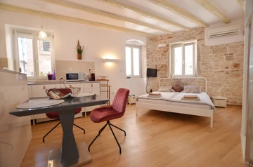 Rovinj Old Town Studio for 2 Guests