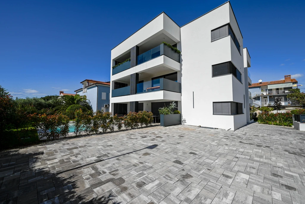 2-Bedroom Apartment with Private Pool in Rovinj