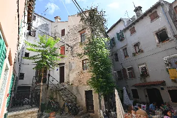 Rovinj Old Town Studio Apartment (Up to 4 Guests)