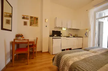 Rovinj Old Town Studio for 2 with Balcony