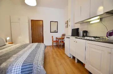 Rovinj Old Town Studio for 2 with Balcony