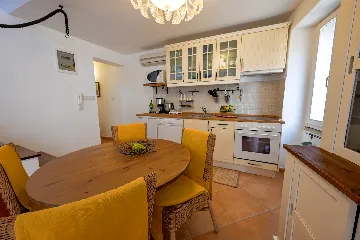 Rovinj 1-Bedroom Apartment with Balcony
