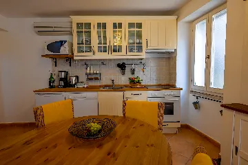 Rovinj 1-Bedroom Apartment with Balcony
