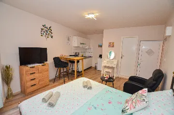 Studio in Rovinj for 2 Guests near Carera