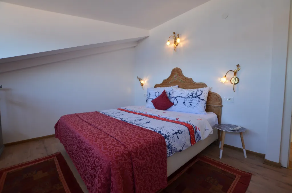 Rovinj 2-Bedroom Apartment with Sea Views