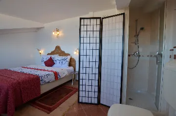 Rovinj 2-Bedroom Apartment with Sea Views