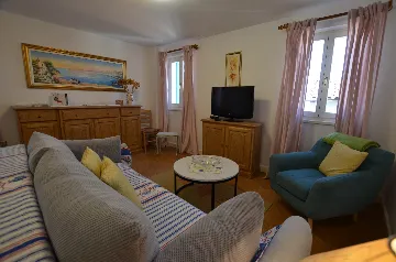 Rovinj 2-Bedroom Apartment with Sea Views
