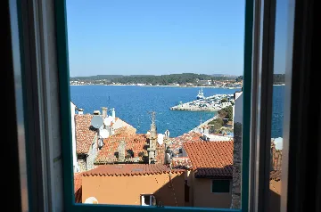 Rovinj 2-Bedroom Apartment with Sea Views