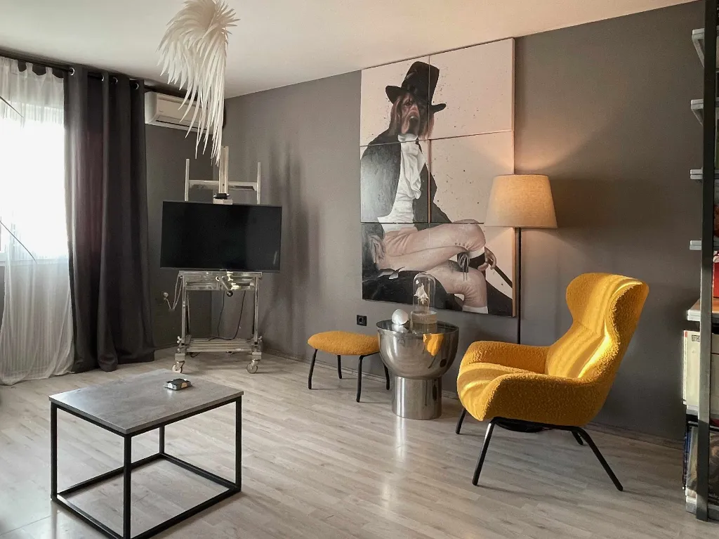 Two-Bedroom Apartment with Private Parking in Rovinj