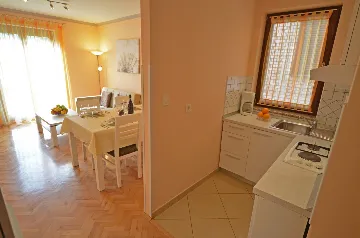 Rovinj Apartment with Balcony and Parking