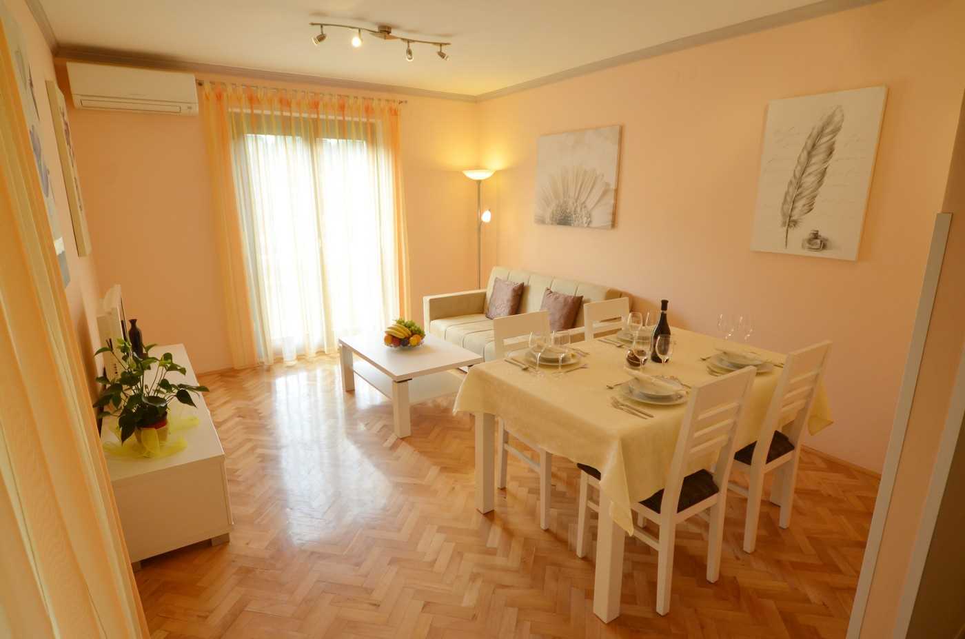 Bernardo Apartment with parking