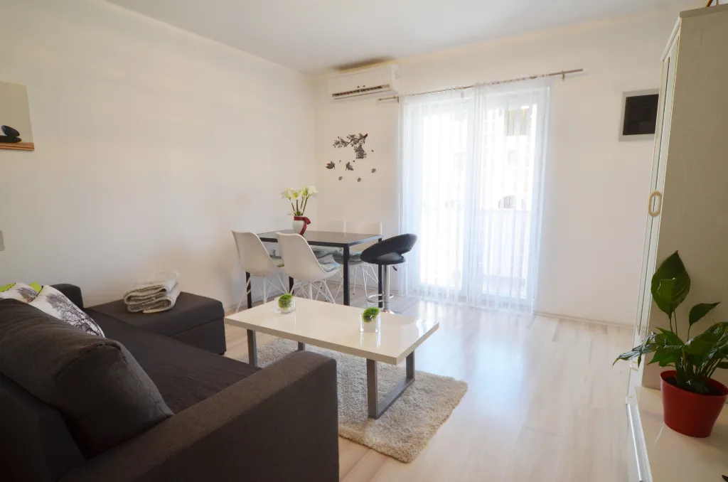 1-Bedroom Apartment in Rovinj with Private Parking