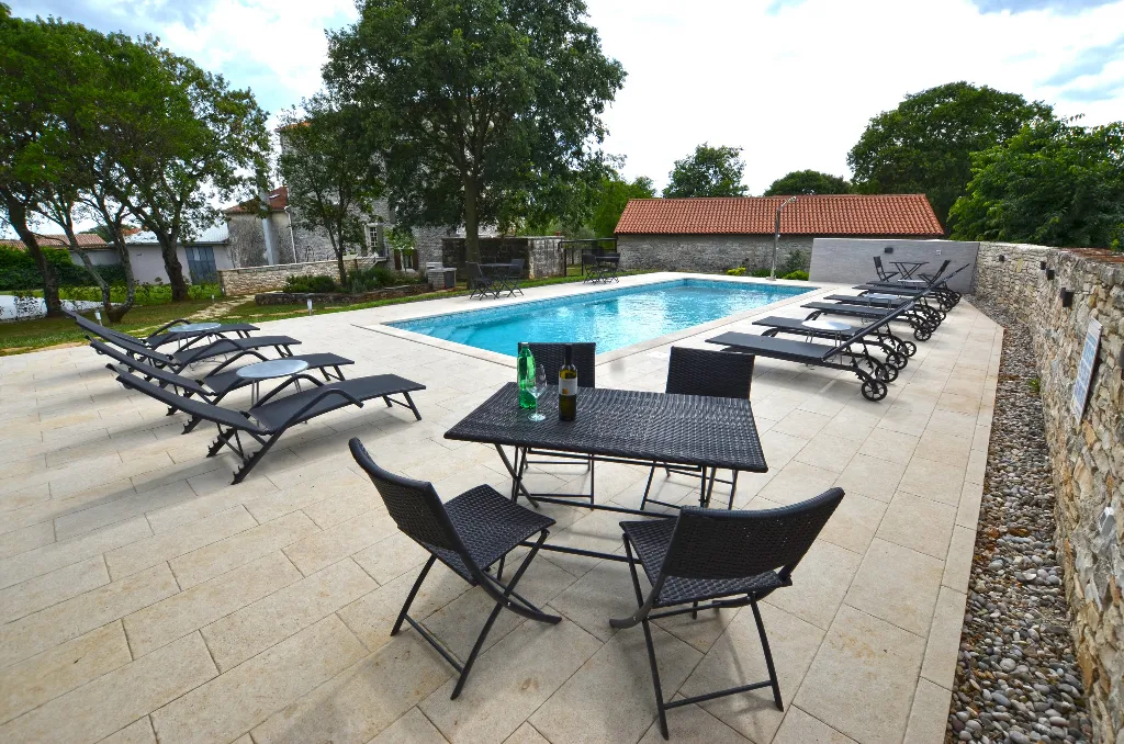 Double Room in Golaš with Shared Pool