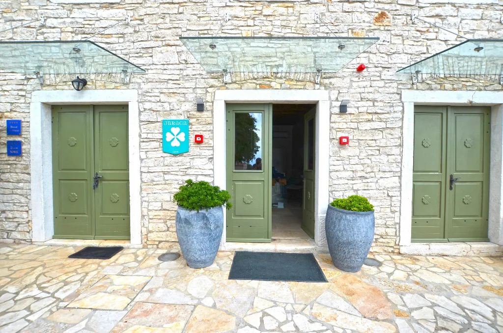 Golaš Double Room for 2 Guests with Shared Pool