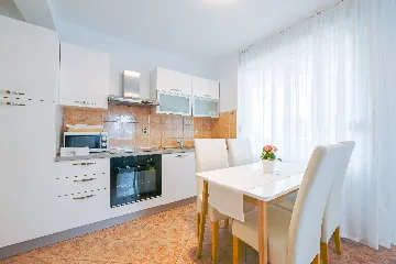Rovinj 1-Bedroom Apartment for Up to 4