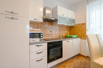 Rovinj 1-Bedroom Apartment for Up to 4
