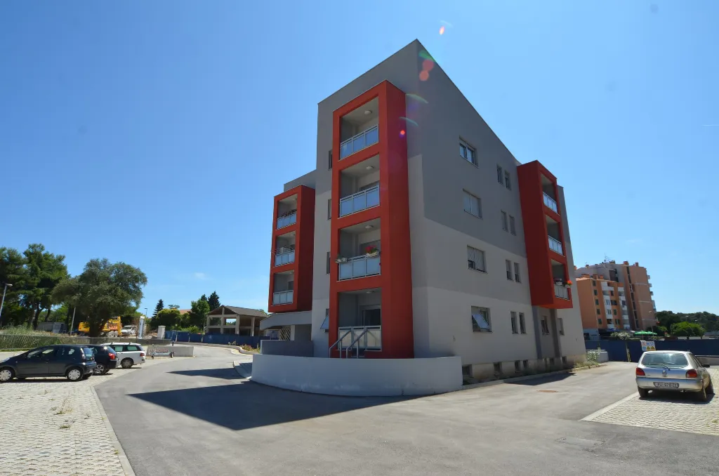 Rovinj 1-Bedroom Apartment with Private Parking