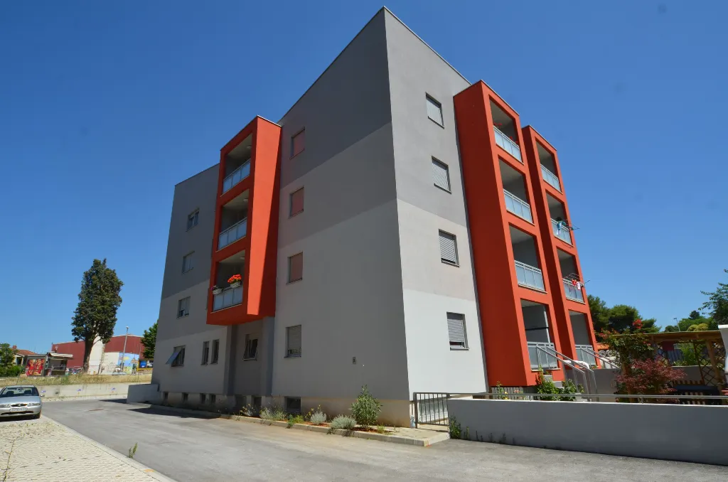 Rovinj 1-Bedroom Apartment with Private Parking
