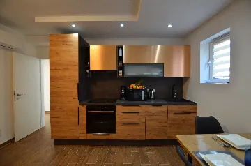 Rovinj 2-Bedroom Apartment for Up to 5