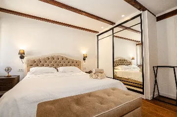 Rovinj 2-Bedroom Apartment for 4 Guests