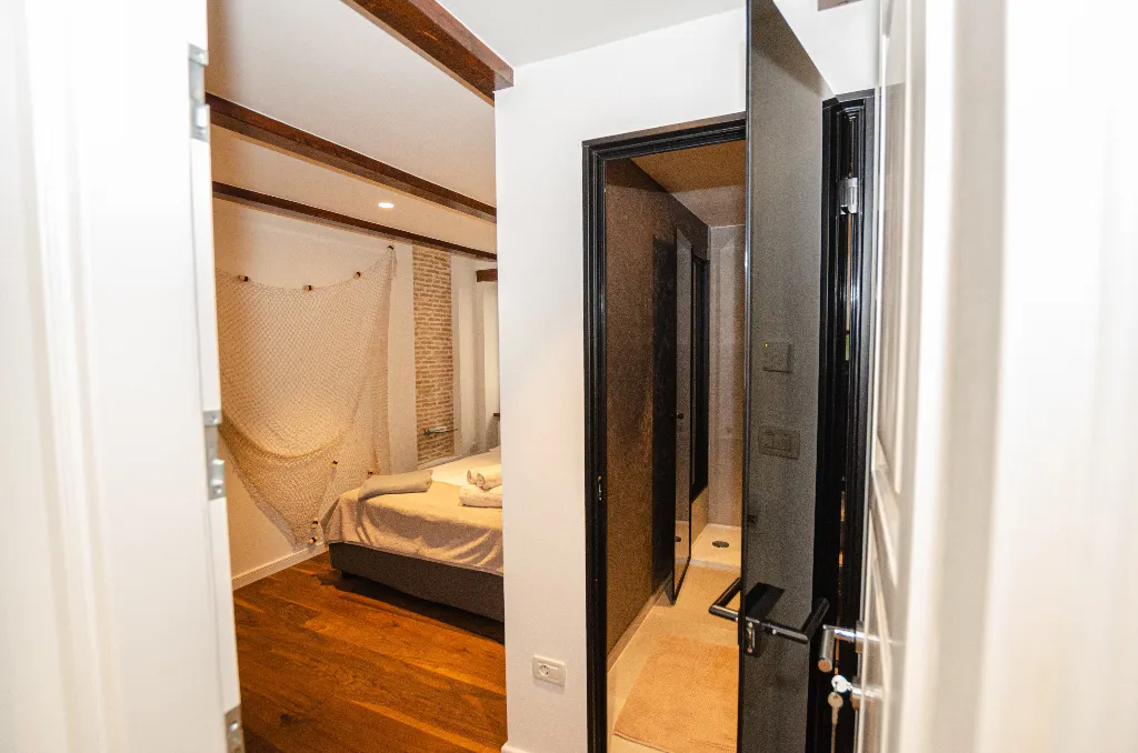 Rovinj 2-Bedroom Apartment for 4 Guests