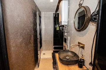 Rovinj 2-Bedroom Apartment for 4 Guests