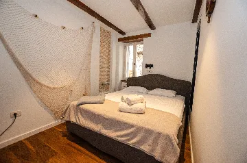 Rovinj 2-Bedroom Apartment for 4 Guests