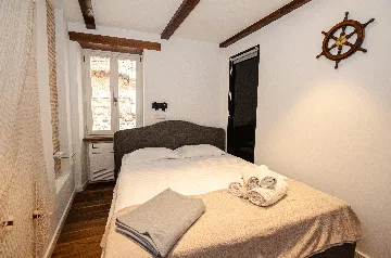 Rovinj 2-Bedroom Apartment for 4 Guests