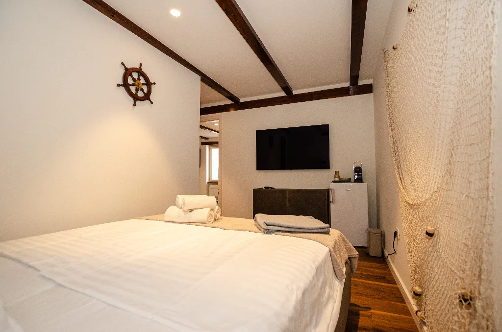 Rovinj 2-Bedroom Apartment for 4 Guests