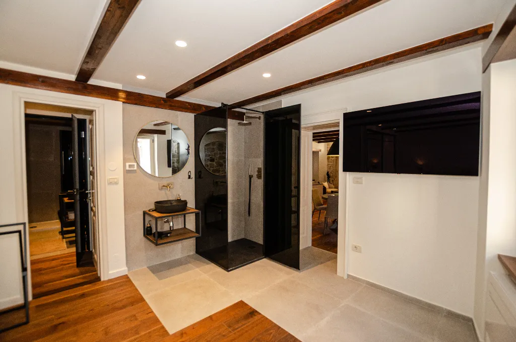 Rovinj 2-Bedroom Apartment for 4 Guests