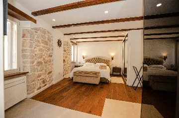 Rovinj 2-Bedroom Apartment for 4 Guests