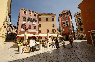 Rovinj 2-Bedroom Apartment for 4 Guests