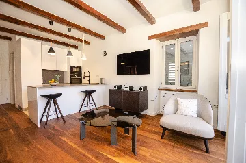 Rovinj 2-Bedroom Apartment for 4 Guests