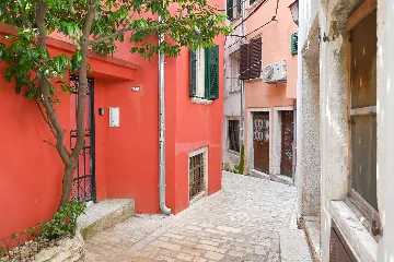 Rovinj Studio Apartment in Pedestrian Area