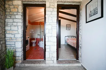 1-Bedroom Apartment in Žminj for Up to 3