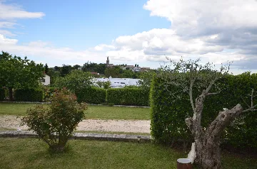 1-Bedroom Apartment in Žminj for Up to 3