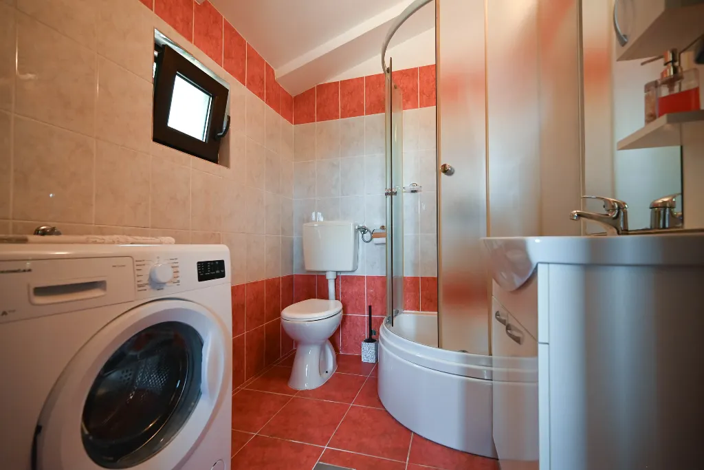 1-Bedroom Apartment in Žminj for Up to 3