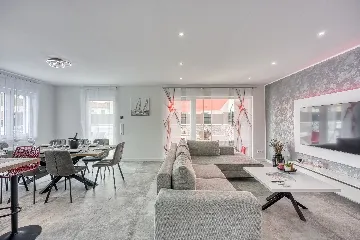 4-Bedroom Villa in Rovinj for Up to 8 Guests